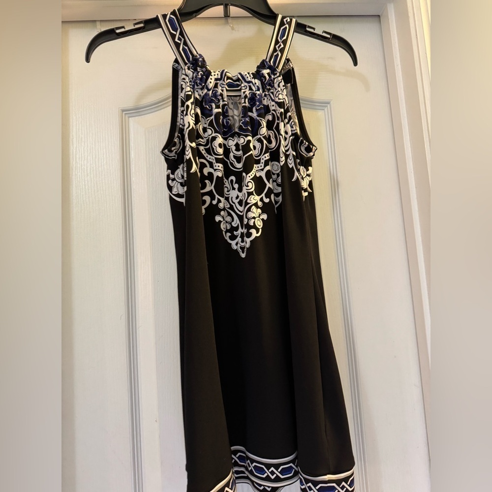White House Black Market Beautiful Sleeveless Top